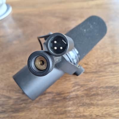 Shure SM7B Cardioid Dynamic Microphone image 3