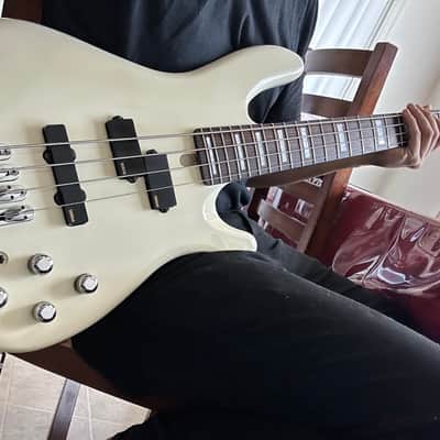 Yamaha BB2004 Mid 2000s - White image 3