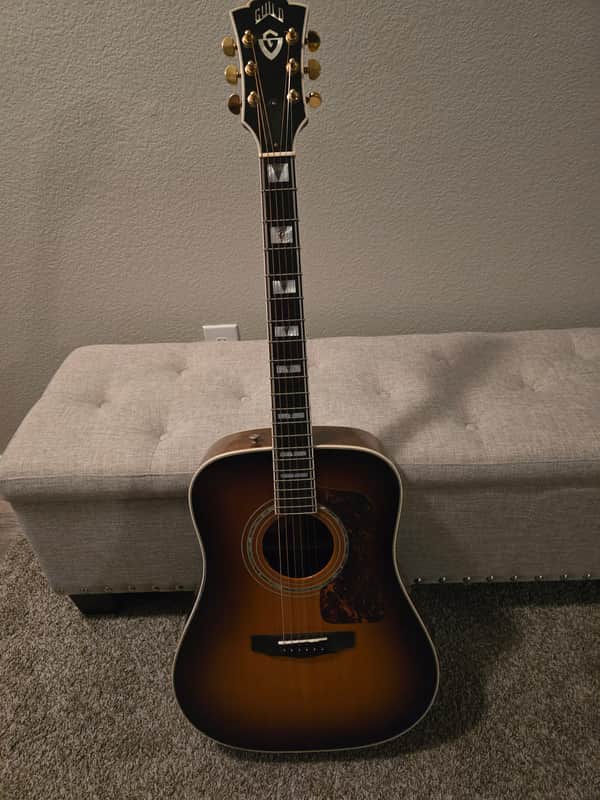 Guild USA D-55 1995 - 2020 - Antique Burst image 1