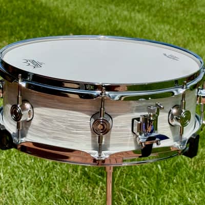Custom Built Maple 14 x 4 Inch Snare Drum White Oyster Maple Snare Drum 2025 - White Oyster Wrap image 14