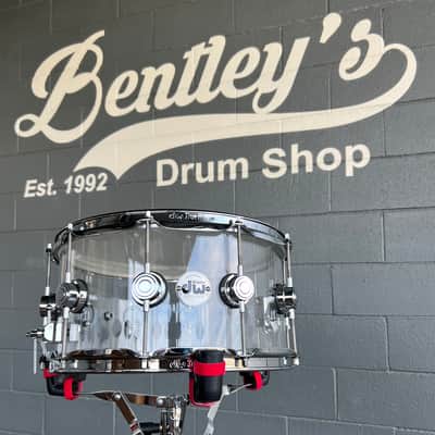 Chad Smith's DW Collector's Acrylic 13/16/18/24" Drum Set Kit with Matching 14" Snare image 8