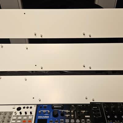 Korg Volca Bundle: Beat, Nubass, Keys, Modular, Sample2, ×2 Mix + Fonik Rack. Sinc and Audio cables, power supplies included. image 9