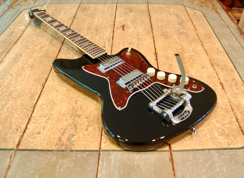 Silvertone 1478 Silhouette Reissue w/Waterslide Baritone Rubber Bridge Conversion, Harmony Offset Style w/Bigsby + Soft Case image 1