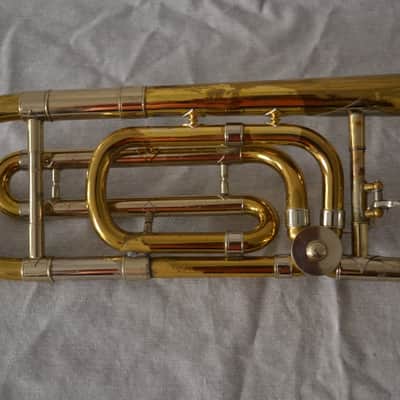 Trombón Bach Stradivarius Corporation 36 en buen estado. image 10