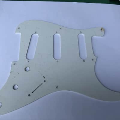 Fender Stratocaster AVRI 1986 White Lefty image 4