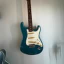 Fender Standard Stratocaster with Vintage Tremolo, Rosewood Fretboard 1991 - 1997 - Lake Placid Blue
