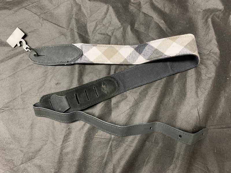 LM CF-BKC Cabin Fever 2" Flannel Black/Grey Guitar Strap NEW image 1