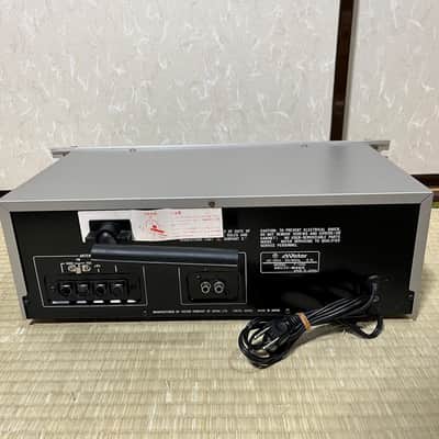 Victor T-1100 FM/AM Stereo Tuner image 8