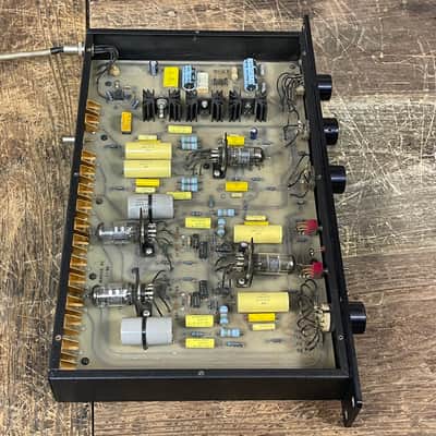 MFA Magus preamplifier and power supply image 22