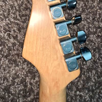 2002 Fender Stratocaster Electric guitar Made in the usa tweed Hardshell case image 12