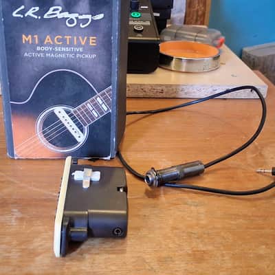 LR Baggs M1A Active Soundhole Pickup with Volume Control 2010s - White image 4