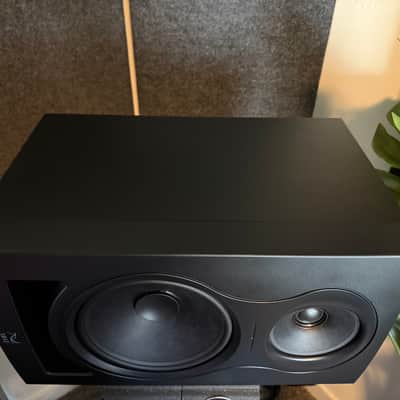 Kali Audio IN-8 V2 Pair image 2