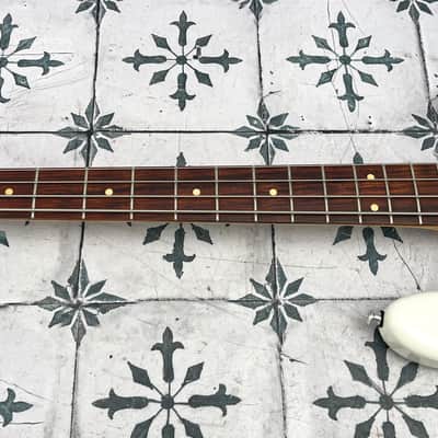 Fender Player Precision Bass with Pau Ferro Fretboard • Polar White • 2020 • 8.44 lb image 4