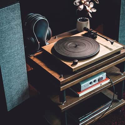 Audio-Technica AT-LPW40WN Fully Manual Belt-Drive Turntable, 2 Speeds, Dynamic Anti-Skate Control, Carbon-Fiber Tonearm Walnut image 5