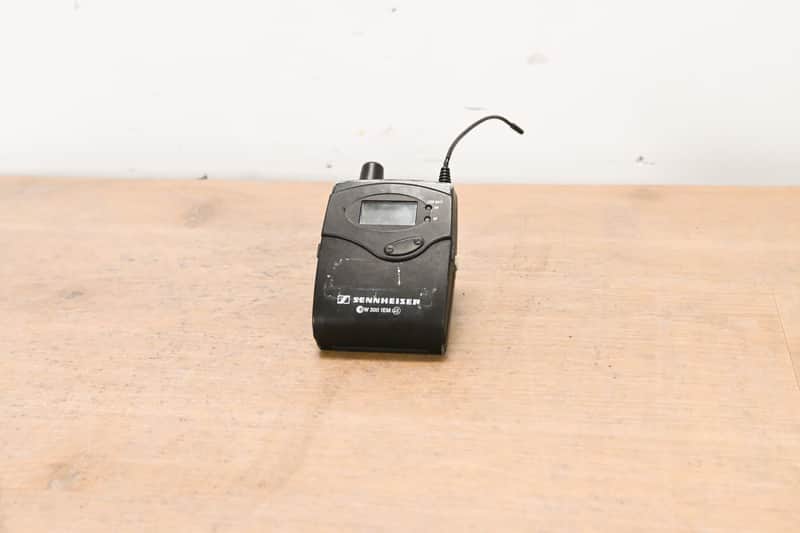 Sennheiser EK 300 IEM G3 Bodypack Wireless Receiver A Range: 516-558 MHz CG015AN image 1