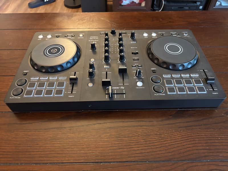 Pioneer DDJ-FLX4 2-Channel DJ Controller 2022 - Present - Graphite & Backpack Carrying case image 1