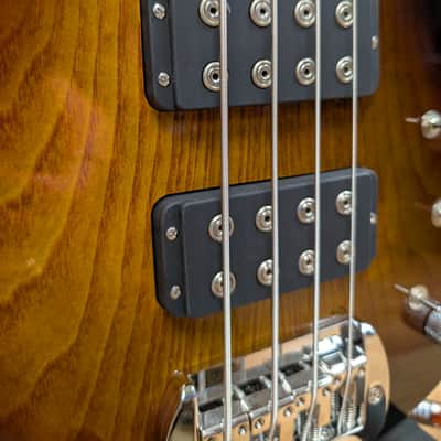 G&L Tribute Series L-2000 Bass with Rosewood Fretboard 2010s - Tobacco Sunburst image 5
