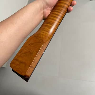 4a  Round End stainless steel 22frets Roasted flame Maple guitar neck 25.5inch hole 10mm  Satin Rosewood fingerboard ，4A Bone nut Stainless steel 22fret satin Roasted Flame Maple electric guitar neck image 3