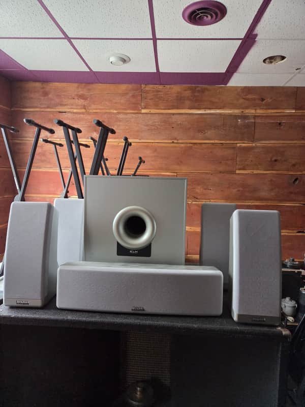 KLH Amplified Subwoofer/satellite system 2000's ?? - Grey image 1