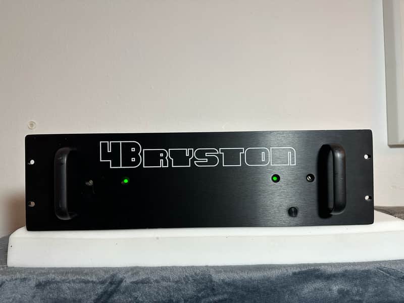 Immagine Bryston 4B Stereo Power Amplifier – Classic Studio Power Amp - 1