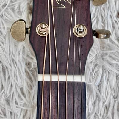 Tagima Olive Grace EQ-NTOP Acoustic Guitar w/HS Case - Natural Finish - B stock image 6