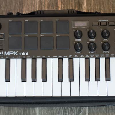 Akai MPK Mini MKIII 25-Key MIDI Controller