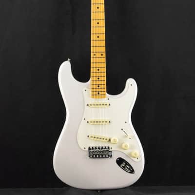 Mint Fender Eric Johnson Stratocaster White Blonde Maple Fingerboard image 2
