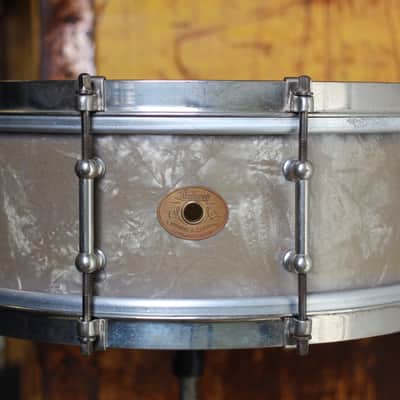 1930's Ludwig 'Professional Model' Snare Drum 5"x14" in Lavender Pearl image 1