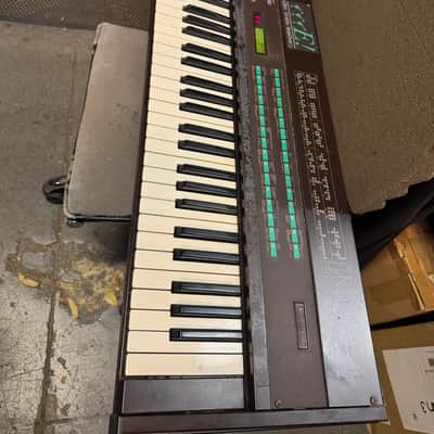 Yamaha DX7 w/E! Programmable Algorithm Synthesizer 61 key keyboard //ARMENS// image 3