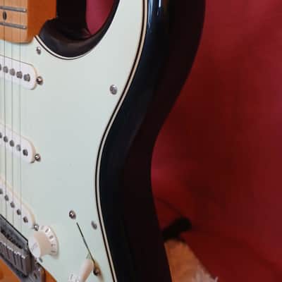 Fender Stratocaster – 2008 – Sunburst – Made in Mexico – Maple Neck – With Gig Bag image 6