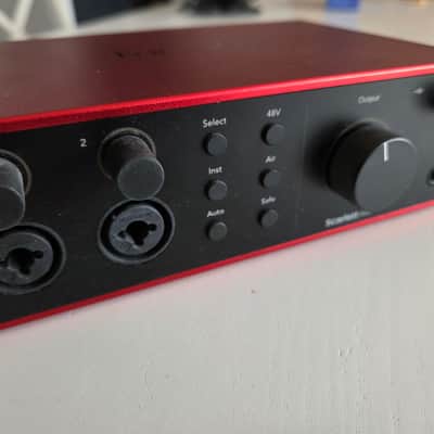 Focusrite Scarlett 4i4 4th Gen USB Audio Interface 2023 - Present - Red image 5