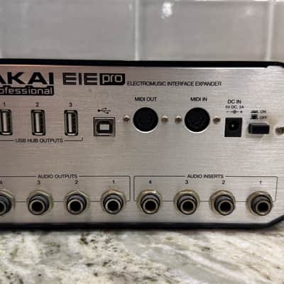 Akai EIE Pro USB 2.0 Audio Interface 2010s - Silver image 2