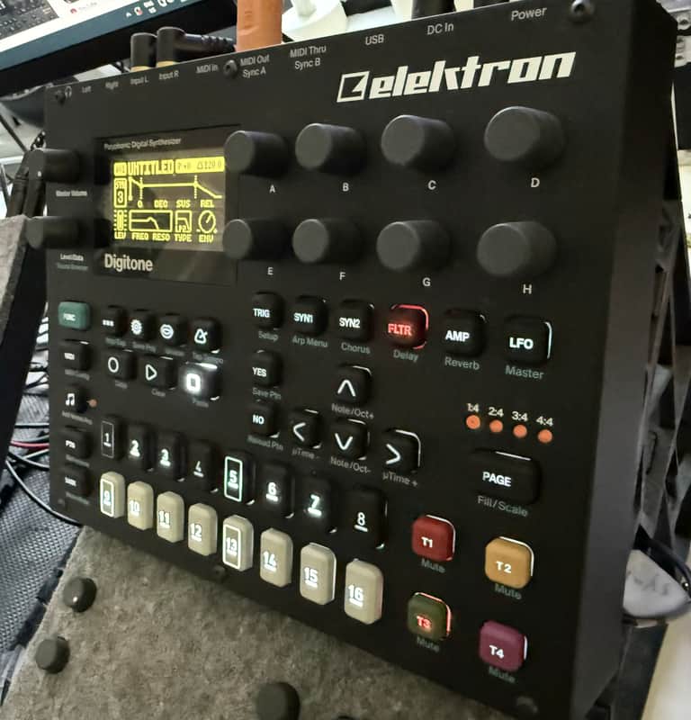 Elektron Digitone 8-Voice Digital Synthesizer | Reverb Canada