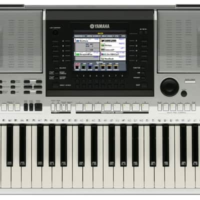 Yamaha PSR S900 Usato
