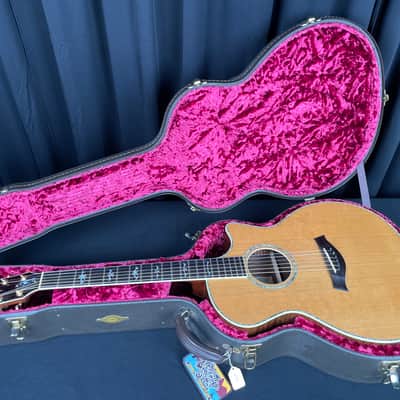 Taylor W14C 1999 Western Red Cedar / Figured Claro Walnut w/ OHSC & Fishman Pickup image 25