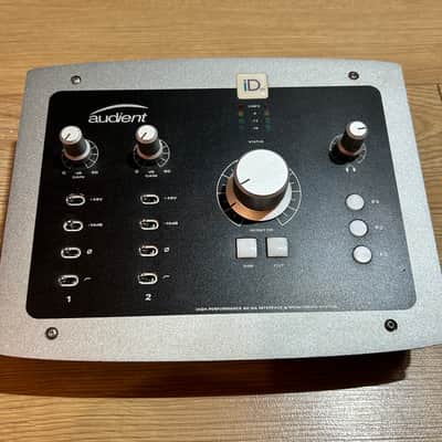 Audient iD22 Desktop USB Audio Interface 2010s - Black image 5