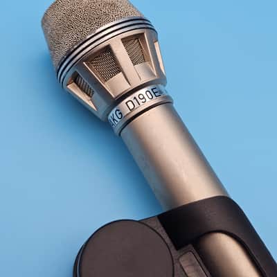 ☆Vintage 1970s AKG D190E *New Foam* Dynamic Microphone - D190 D1000E image 2