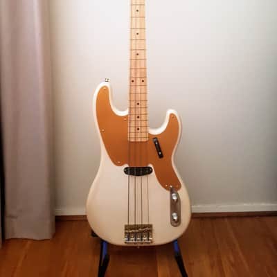 Gold replacement pickguard for Squier Classic Vibe 50s Precision Bass image 3