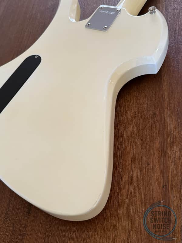 Fernandes Mockingbird Bass, MB-65, Snow White (aged), MIJ, 1992