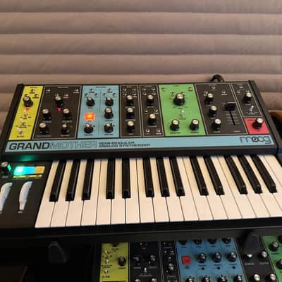 Moog Grandmother 32-Key Semi-Modular Analog Synthesizer w/ Gig Bag
