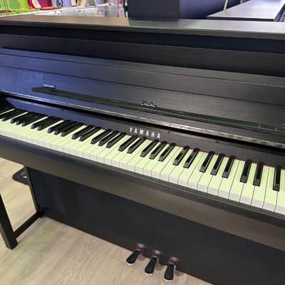 Yamaha CLP685B 2022 - B image 3