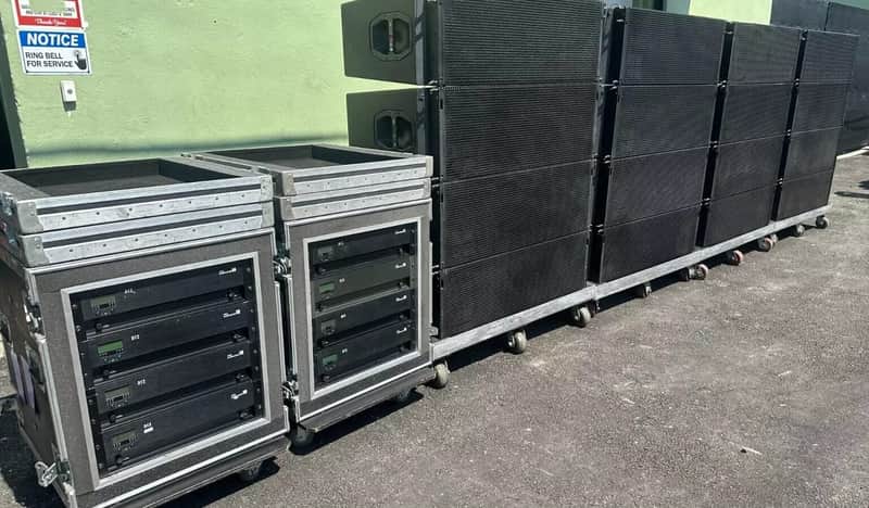 (16) D&B Audiotechnik J8 Line Array Loudspeakers/W(2) D12 Amps Rack (THS) image 1