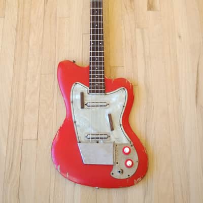 1965 Danelectro Coral Deluxe Vintage Electric Bass Guitar Fiesta Red Full Scale image 2