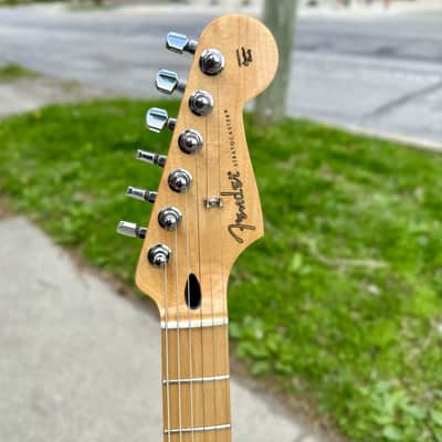 Limited Edition Player Stratocaster HSS Plus Top, Maple Fingerboard, Sienna Sunburst image 4
