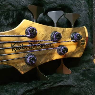 Roscoe SKB 3005 Fretless 5 String Bass Ash Body Buckeye Burl Top NTMB-918F image 9