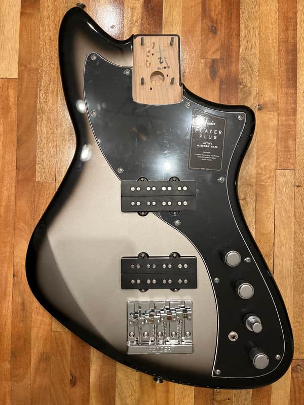 Fender Meteora Bass 2021 Silverburst image 1