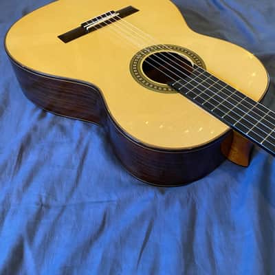 2022 Yulong Guo Hauser model / Spruce Top + HumiCase image 2