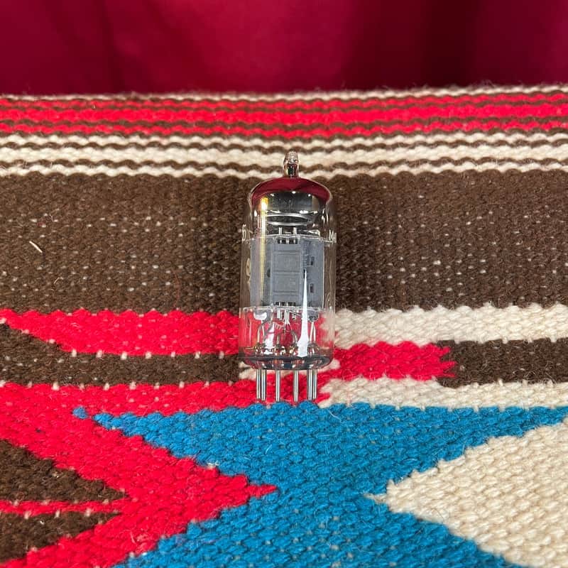 Vintage 1961 Amperex Bugle Boy 7025 / 12AX7 / ECC83 Preamp Tube