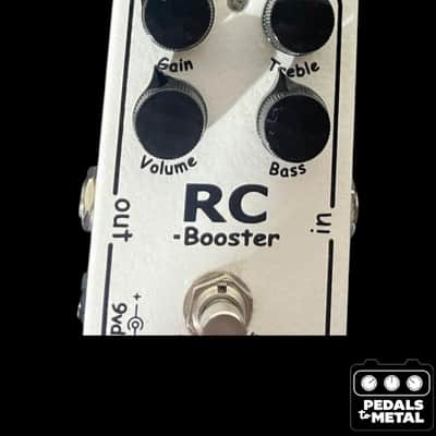 Xotic RC Booster 2002 - 2016 - White - X16448 image 2