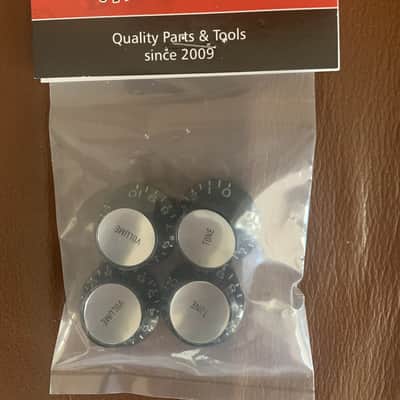 Bell Hat Knobs Black with Silver Reflector - non Gibson import - set of 4 Bell Hat Knobs Black with Silver Reflector - non Gibson import - set of 4 2025 - Black image 1
